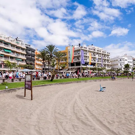 Castle Harbour Elegant 1-bedroom - Heated Pool, Air Conditioning & Fiber Internet In Cristianos * Los Cristianos (Tenerife)