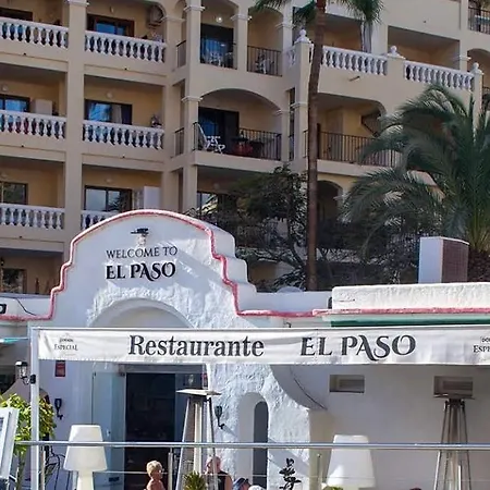Castle Harbour Elegant 1-bedroom - Heated Pool, Air Conditioning & Fiber Internet In Cristianos Los Cristianos (Tenerife)