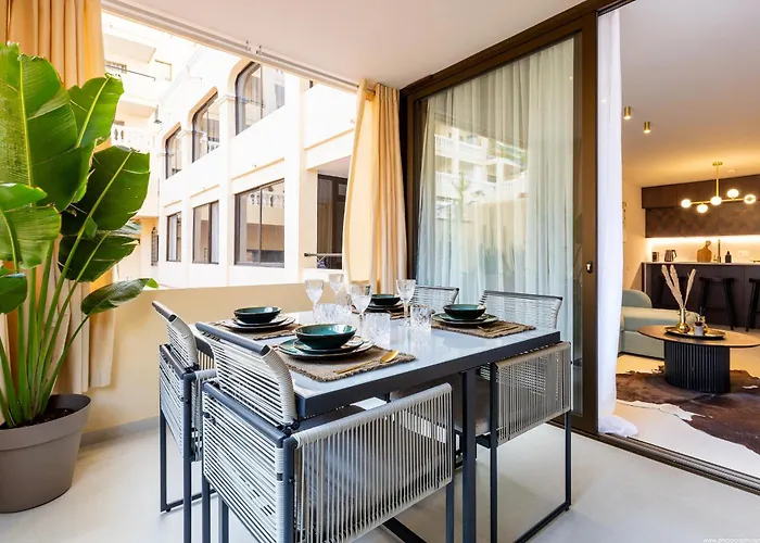 Appartement Castle Harbour Elegant 1-bedroom - Heated Pool, Air Conditioning & Fiber Internet In Cristianos Los Cristianos (Tenerife)